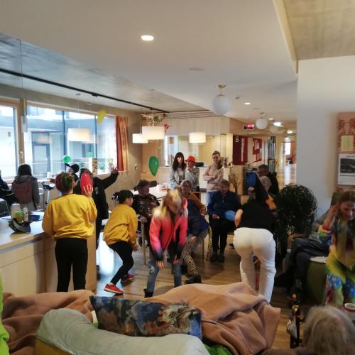 Faschingsbesuch_im_Altersheim_2020_7